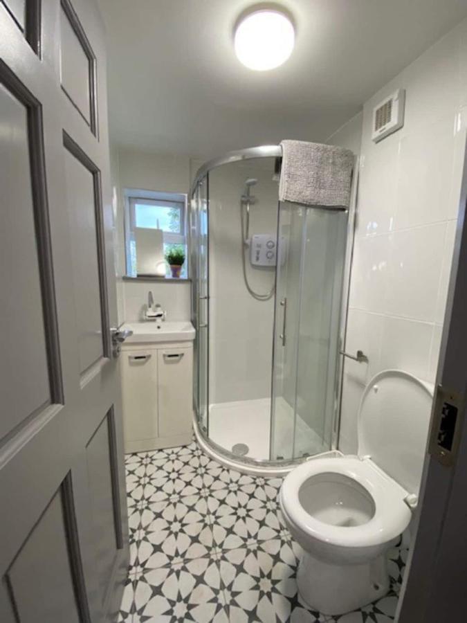 Location Location - Gorgeous 3 Bed Apartment In Килларни Экстерьер фото